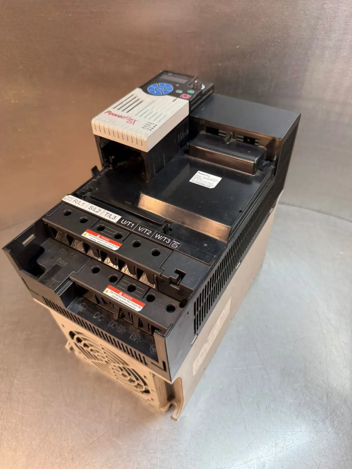 Allen-Bradley 25B-D043N114 /A 25HP AC Drive (2.5.4)