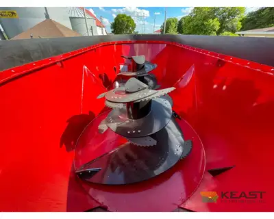 Used CLOVERDALE _UNKNOWN_ Feeder Wagons Iowa US | Keast Enterprises #1360092