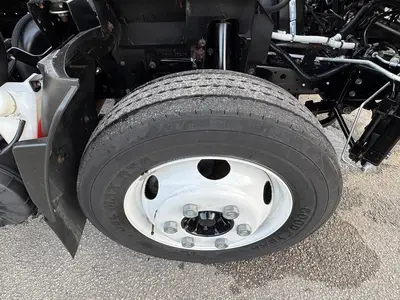 Used 2024 ISUZU NPR HD Box trucks Florida US | Truck and Van Outlet #1509183
