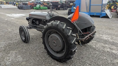 USED FORD 9N