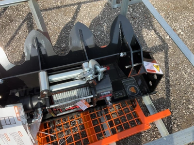 Used WOLVERINE SSW15 HYDRAULIC WINCH SKID STEER ATTACHMENT Misc Construction Attachements Michigan US | Miedema Asset Management Group #1768771