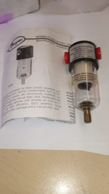 NEW DWYER F222