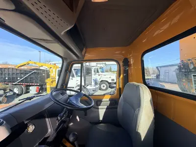 Used 2001 INTERNATIONAL 4000 Street Sweeper North Carolina US | Levan Equipment #1546311