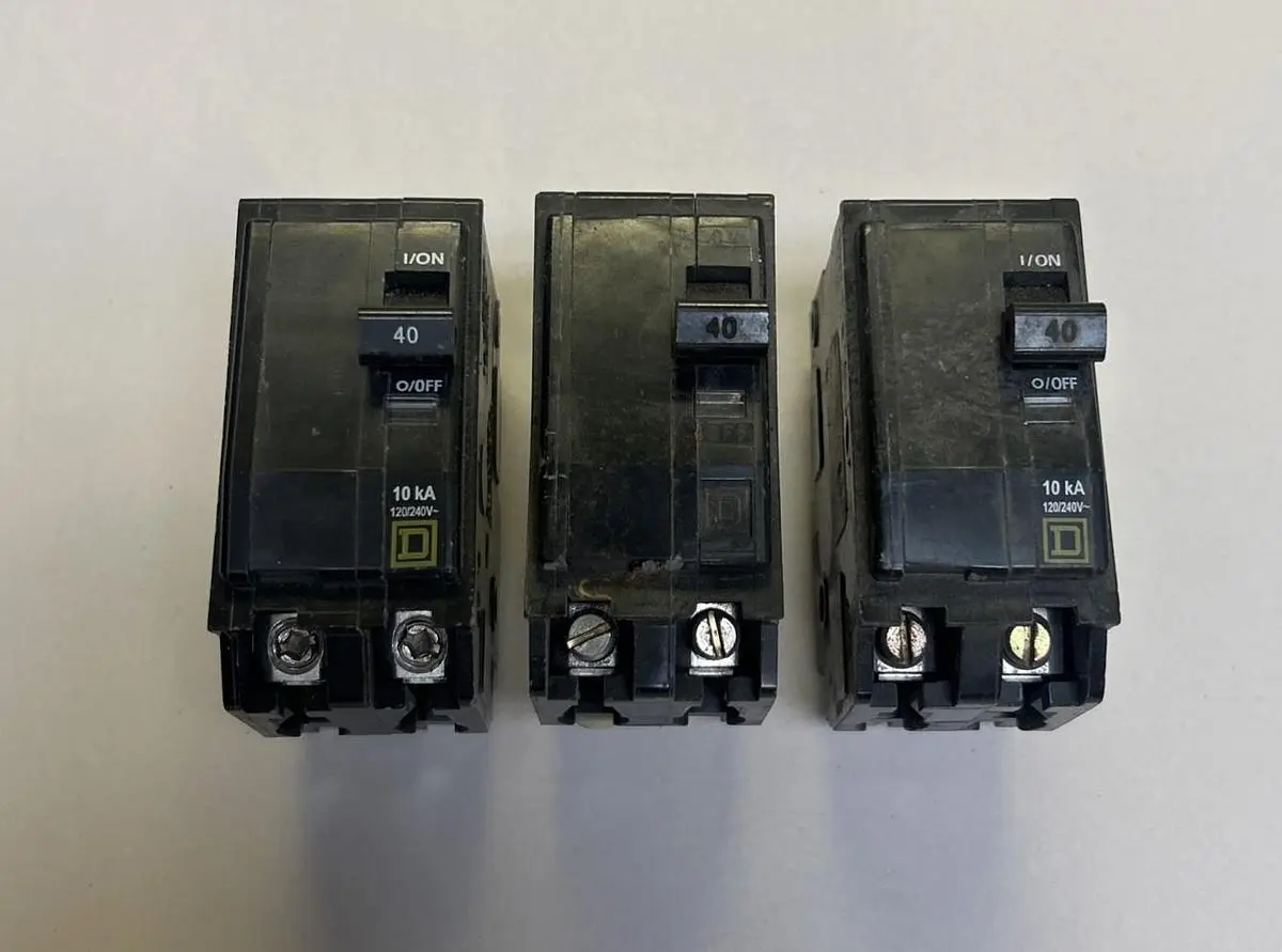 Used SQUARE D Q0240 Miscellaneous Equipment (Electrical & Power) | Surplus Asset Holdings #1200341