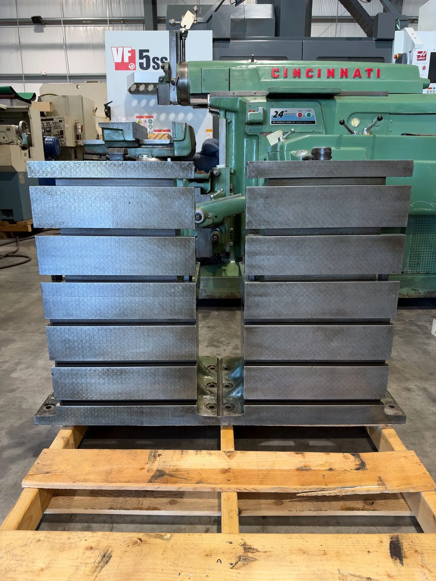Used DEVLIEG 22” x 16-1/2” x 30-1/2” Angle Plates Florida US | GMT #1542444