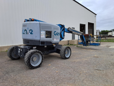 USED 2016 Genie Z-62/40