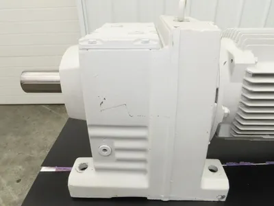Sew Eurodrive R97 DRS160M4BE20/TF/EG7S Gear Motor 33.25:1 53rpm 11Kw 277/480V
