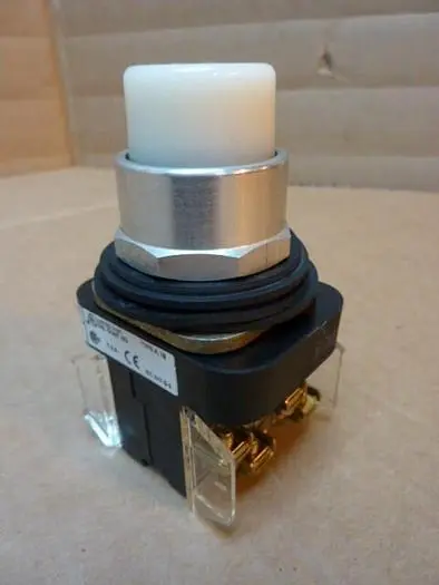 Used ALLEN BRADLEY 800T-QA10 WHITE Relays & Switches Michigan US | Ideal Machinery #586732