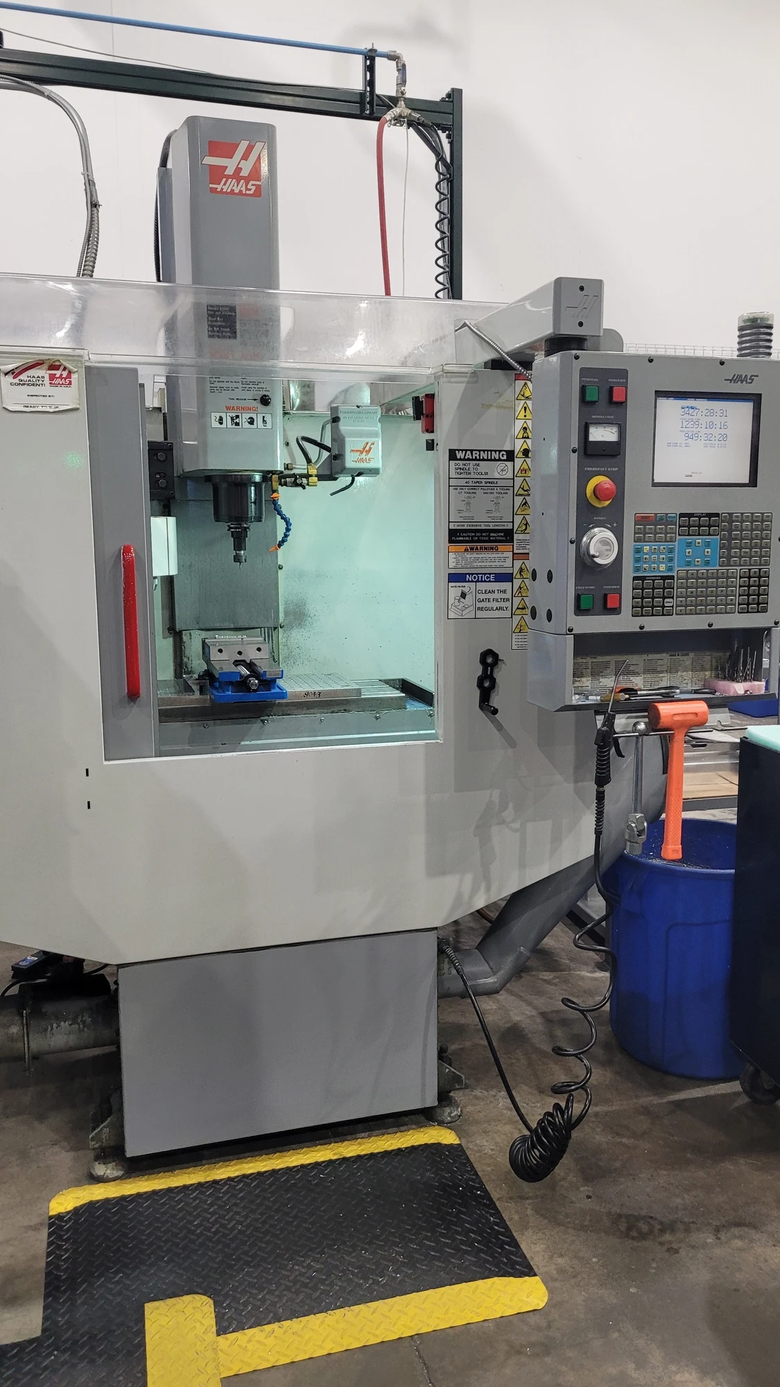 USED 2005 HAAS MINI MILL