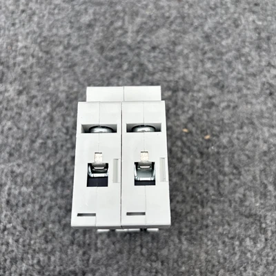 Used Eaton FAZ-C4/2 Circuit Breakers California US | Davliegogo LLC #1707087