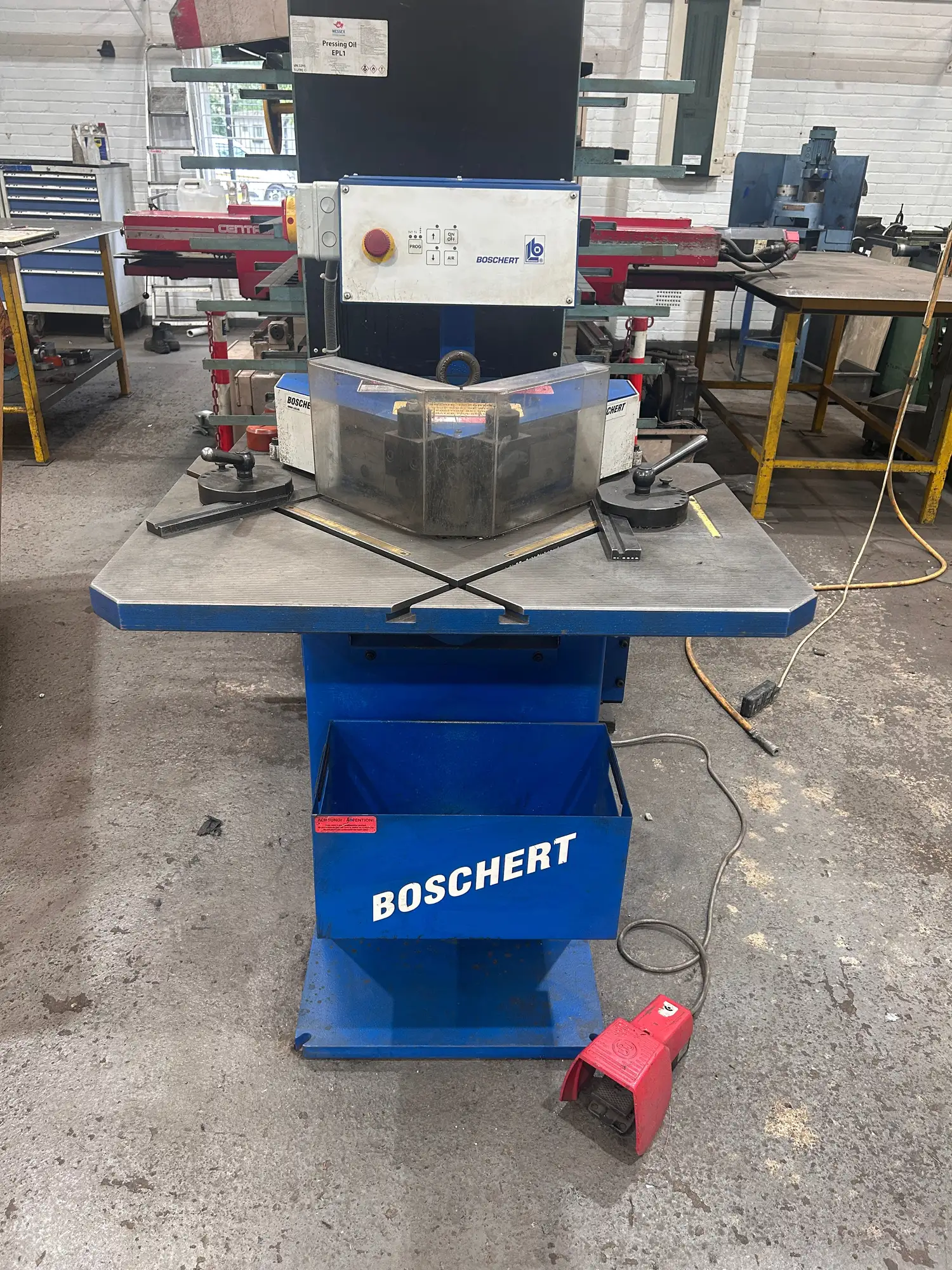 2007 Boschert LB 12/6 Corner Notcher