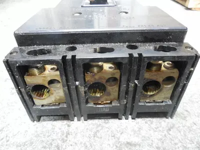 Westinghouse LAP3400PF Tri-Pac Circuit Breaker 400A Frame 300A Trip Used