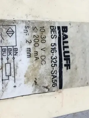 USED BALLUFF BES 516-325-SA56