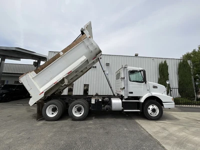 Used 2011 VOLVO VHD Dump trucks California US | Big Truck & Equipment #1412219