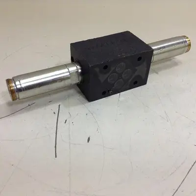 USED VICKERS DG4V-3-6C-M-U-HL7-60-EN594