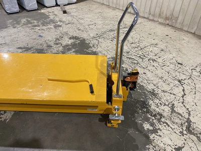 Used _UNKNOWN_ _UNKNOWN_ Scissor Lifters Michigan US | Miedema Asset Management Group #1437057