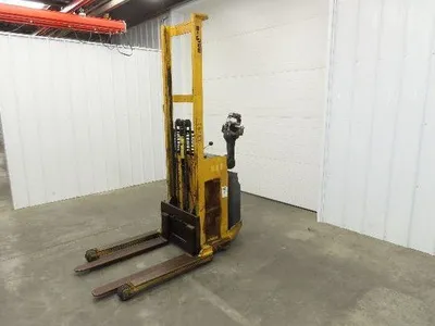 Big Joe PDI-24-A6 Walk Behind Pallet Lift Truck 2000lbs 24V Straddle Stacker
