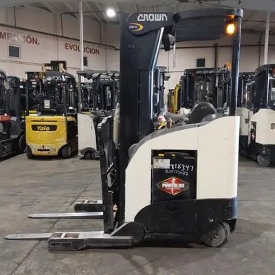 USED 2016 CROWN RR5725-45