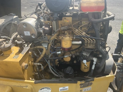 Used 2016 Caterpillar CB36B Tandem Rollers Maryland US | Zadoon Equipment #1480899