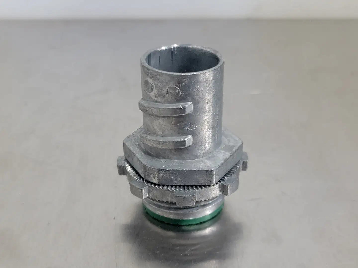1 in. Screw-In Flex Conduit Connector (Box of 21 pcs)