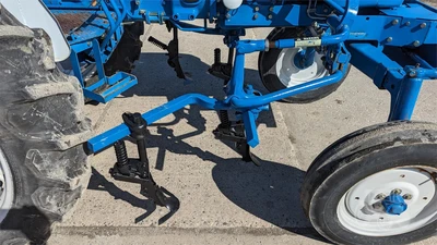 USED 1986 FORD 1710