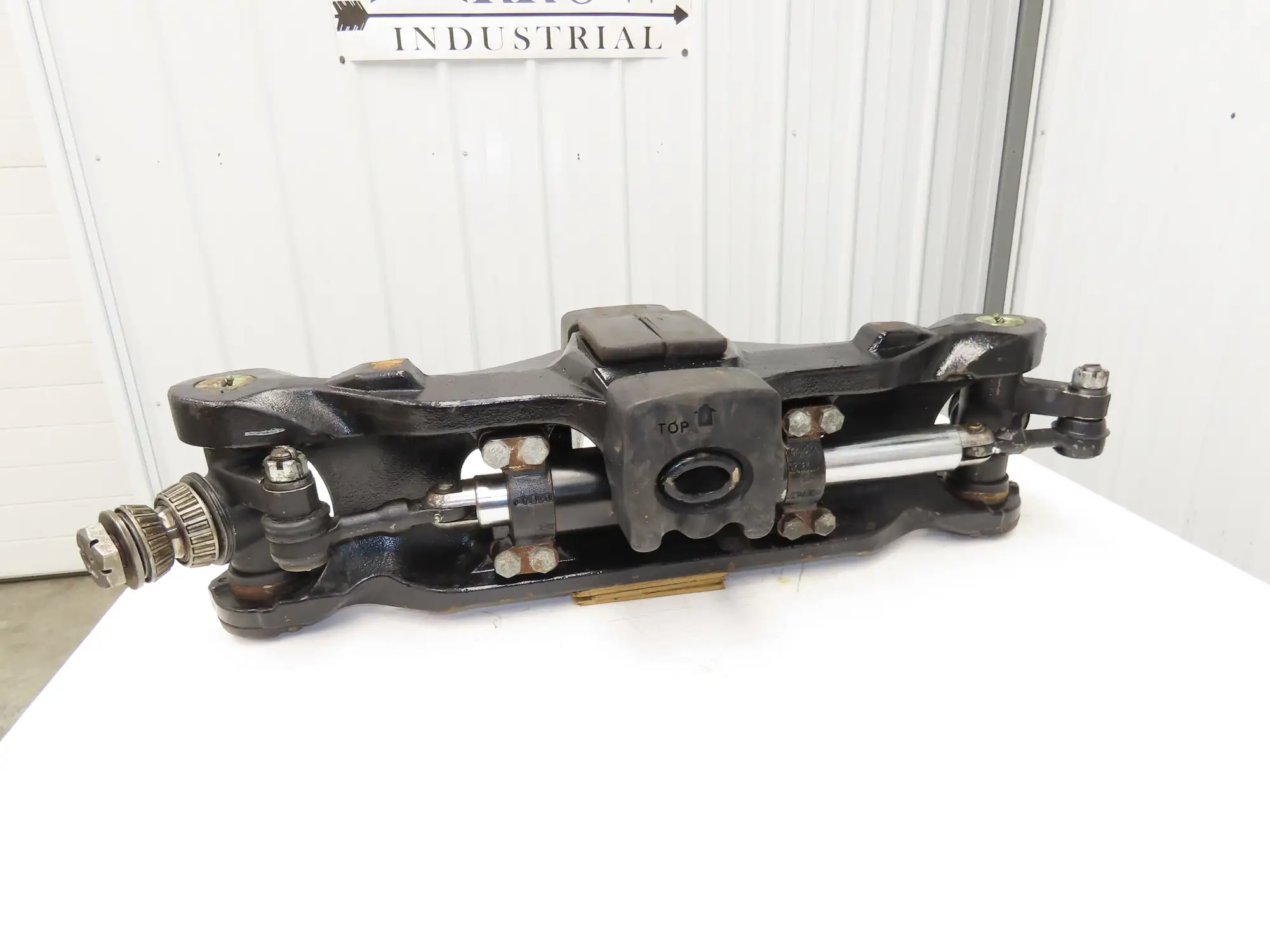 Hyster E80XN Forklift Rear Axle Dual Hydraulic Steering Assembly 8527474