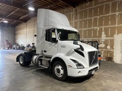 Used 2021 VOLVO VNR42T300 Conventional trucks California US | Ben Kaplan Equipment #1402920