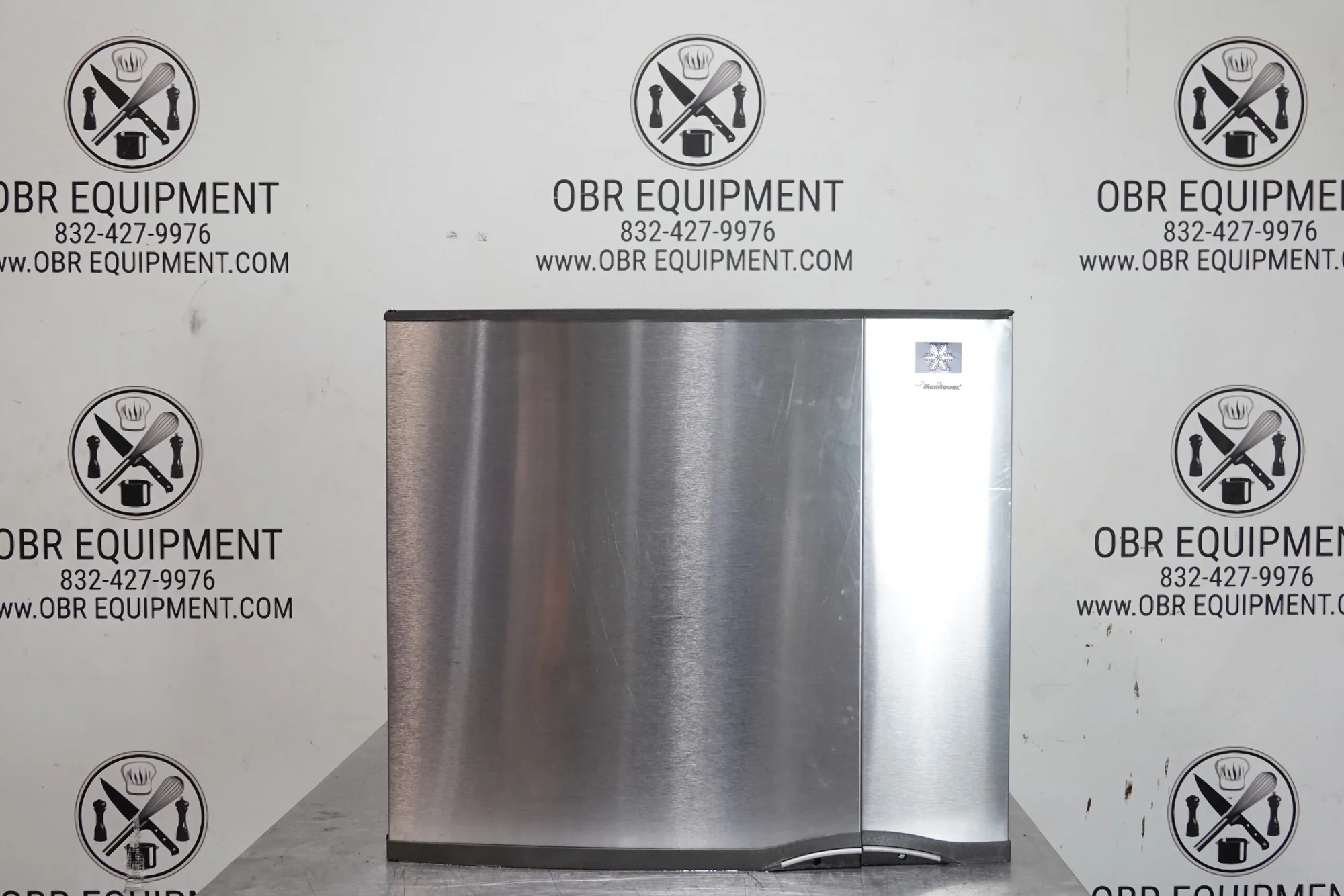 MANITOWOC 670LBS SELF-CONTAINED AIR-COOLED SMALL DICE CUBE ICE MACHINE MODEL SD0852A