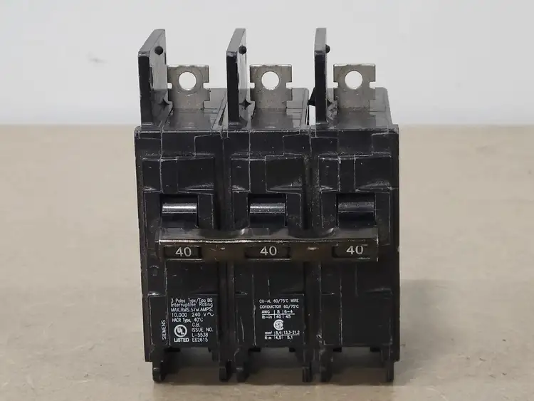 Used SIEMENS BQ3B040 Switchgears British Columbia CA | Lenmark #244507