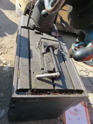 Caser, radial arm drill press