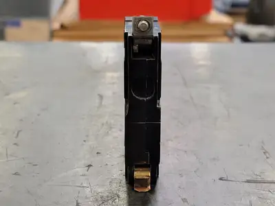 USED SQUARE D QOB120