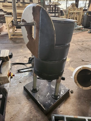Used _UNKNOWN_ _UNKNOWN_ Dish & Cone Bottom Tanks Ohio US | Federal Equipment Company #1553392