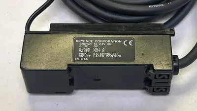 USED KEYENCE LV-21A