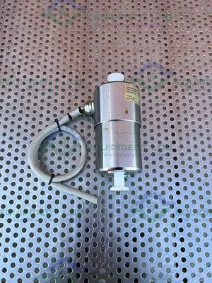 USED AMERSHAM PHARMACIA CM-C DN8 CONDUCTIVITY SENSOR
