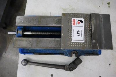 Used KURT WORKHOLDING SOLUTIONS D688 Vises Minnesota US | Machinesused.com #1390021