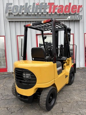 USED 2005 CAT GP20K
