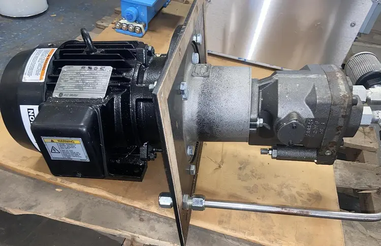 Used PARKER 1620R212X3492 Hydraulic Pumps Ohio US | Surplus Asset Holdings #1226268