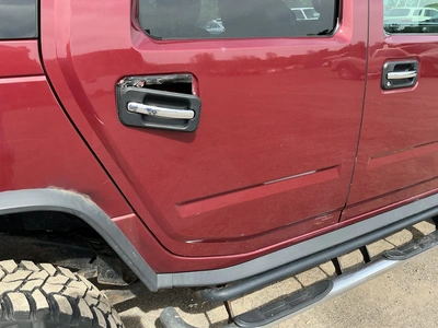 USED 2005 HUMMER H2