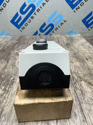 Used SIEMENS 3SU1806-0AA00-0AB1 Misc Electrical & Power Parts South Carolina US | ESS Industrial Equipment Sales #1404259