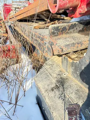 Used AFTERMARKET 47' FT SUB BASE PLATFORM WITH 36" IN RAMPS Misc Construction Attachements Pennsylvania US | East West Machinery & Drilling #1417953