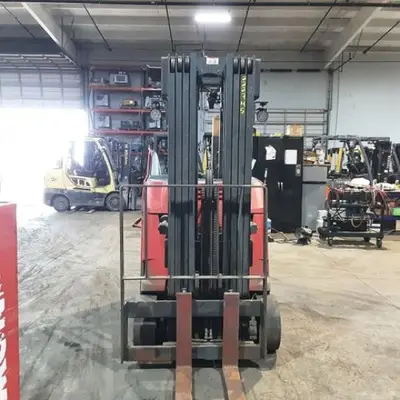 USED 2021 RAYMOND 425-C40QM