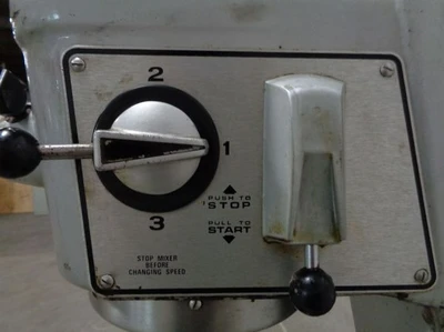 100-0091 Hobart D300 30qt Mixer