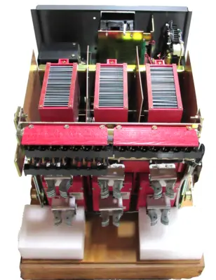 NEW EATON DS206 LOW VOLTAGE AC POWER CIRCUIT BREAKER 800A