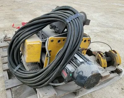 USED 1995 P&H 2 TON REDILIFT CABLE HOIST