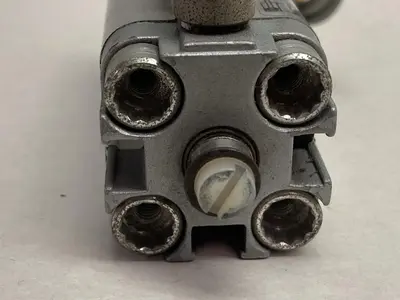 USED SMC 31F2A016A040