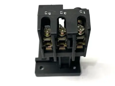 USED SPRECHER + SCHUH OVERLOAD RELAY SOCKET LOT OF 2