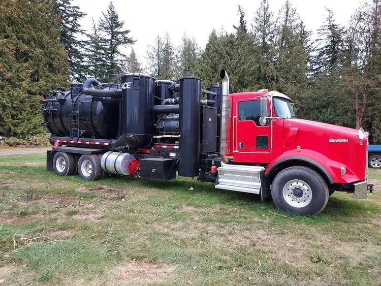 Used 2011 GUZZLER Liquid Ring Industrial Air Handler (Trucks) Washington US | VacSource #1558222