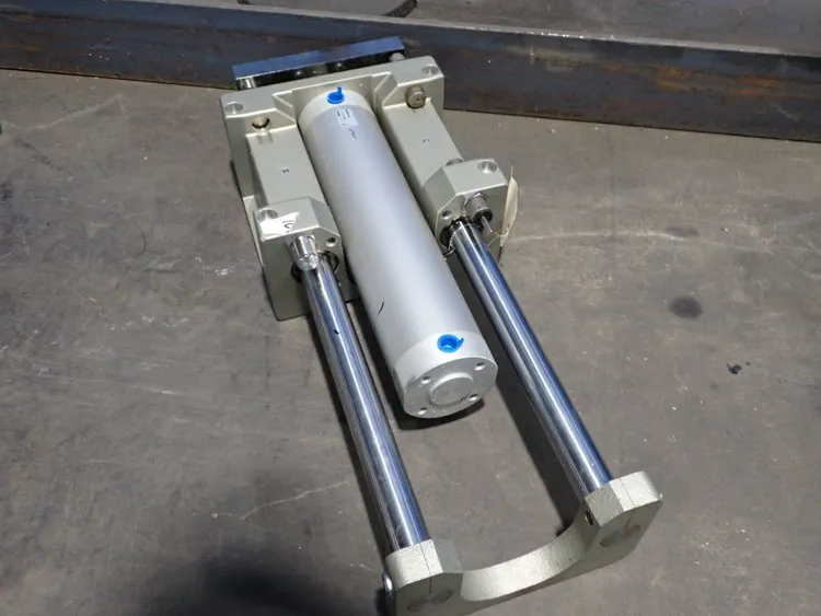 Used SMC MGGMB100350 Cylinders | HGR 24 #731330