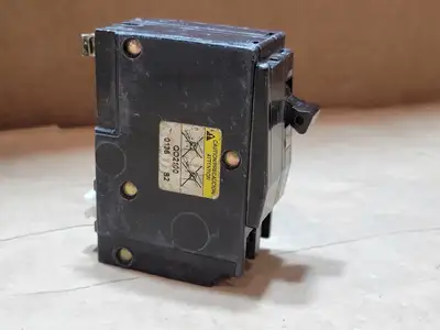 USED SQUARE D QO2100