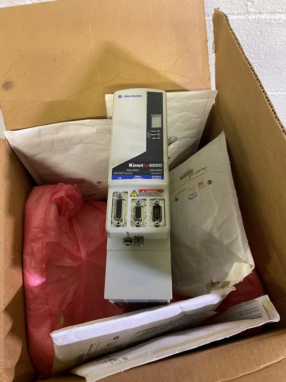 ALLEN BRADLEY KINETIX 6000 SERVO DRIVE